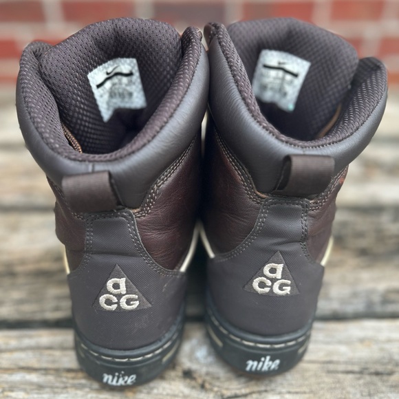 nike acg boots 2010